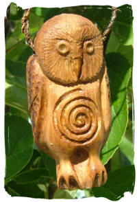 Ancient oak owl dream pendant