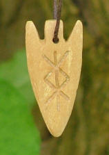 Antler arrowhead pendant for lasting partnership