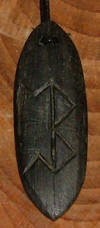 Fertility Bind rune pendant 